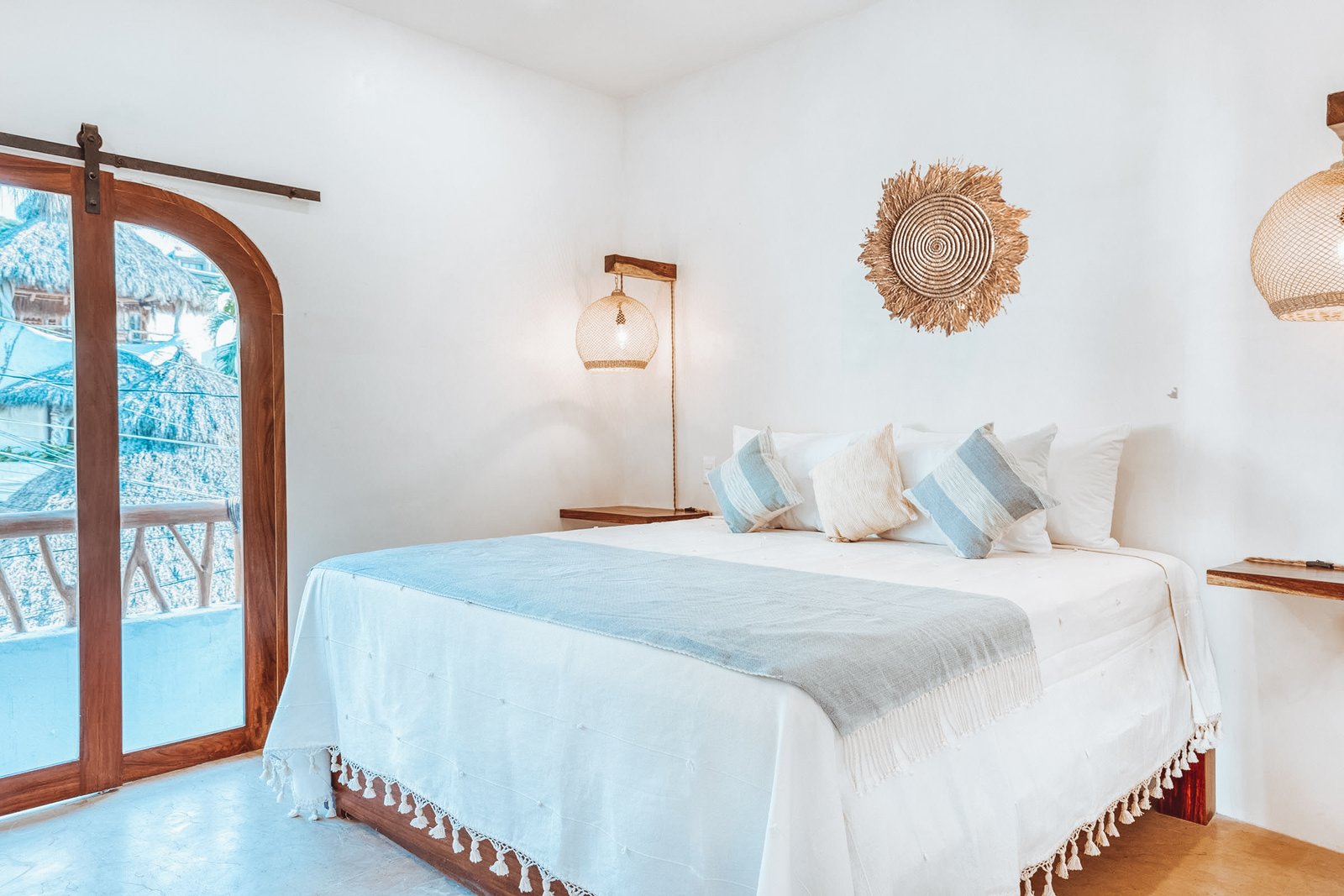 Deluxe Suite 2 Photo 7